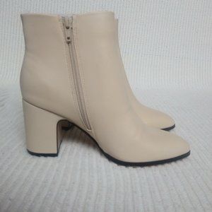 Ankle Booties Women BCBG Cream Size 6.5 NEW